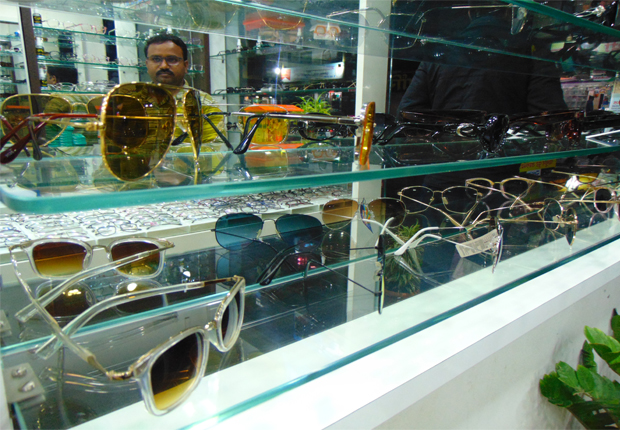 Matoshree Optical